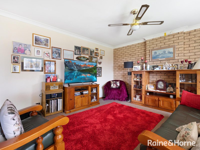 Photo - 2/319 Howick Street, Bathurst NSW 2795 - Image 2