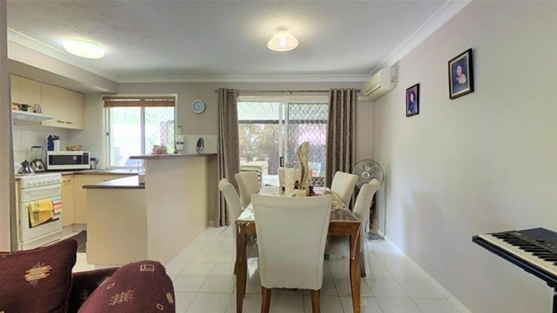 Photo - 23/2-10 Coolgardie Street, Elanora QLD 4221 - Image 2