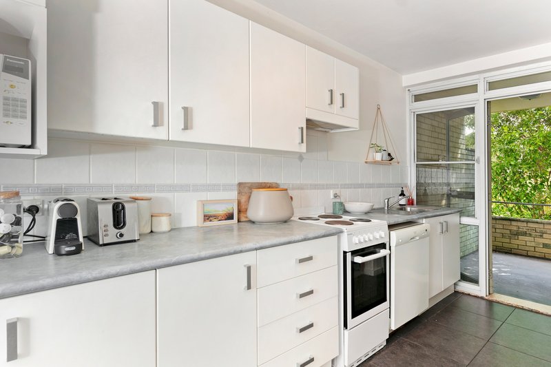 Photo - 2/32-34 Lovett Street, Manly Vale NSW 2093 - Image 3