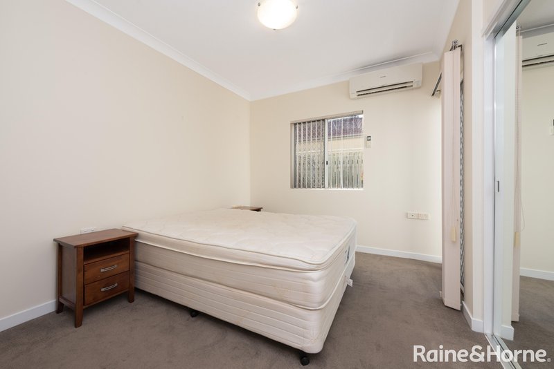 Photo - 2/32-36 Lissner Street, Toowong QLD 4066 - Image 4