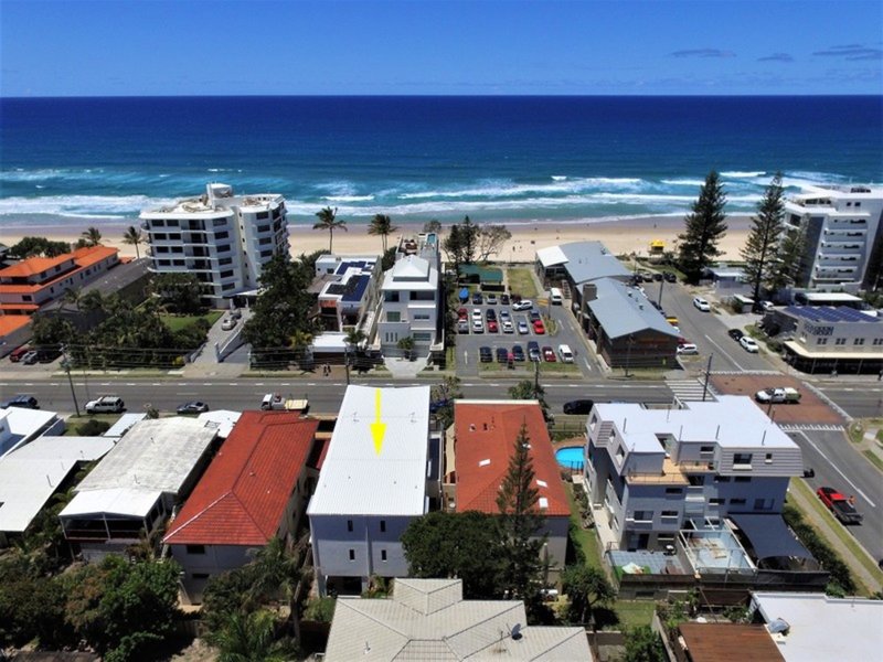 Photo - 2/32 Albatross Avenue, Mermaid Beach QLD 4218 - Image 20