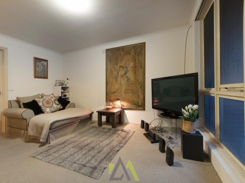 Photo - 2/32 Birdwood Street, Frankston VIC 3199 - Image 3