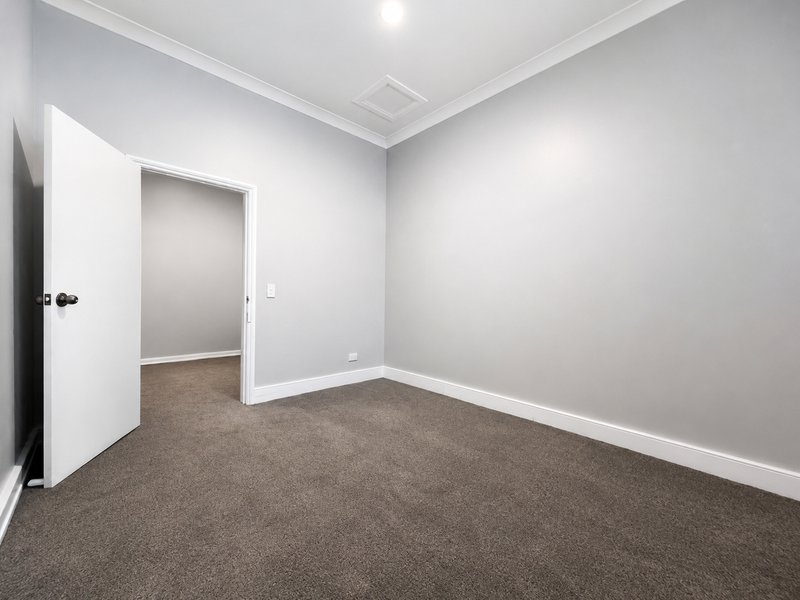 Photo - 2/32 Bourke Street, Tamworth NSW 2340 - Image 5