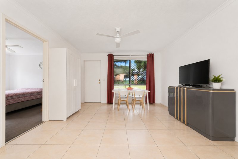 Photo - 2/32 City Road, Beenleigh QLD 4207 - Image 3