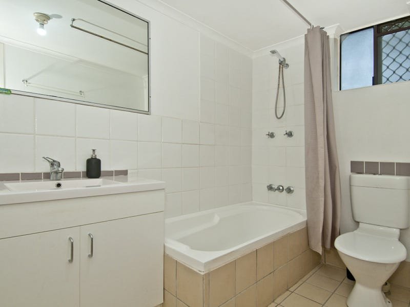 Photo - 2/32 City Road, Beenleigh QLD 4207 - Image 7