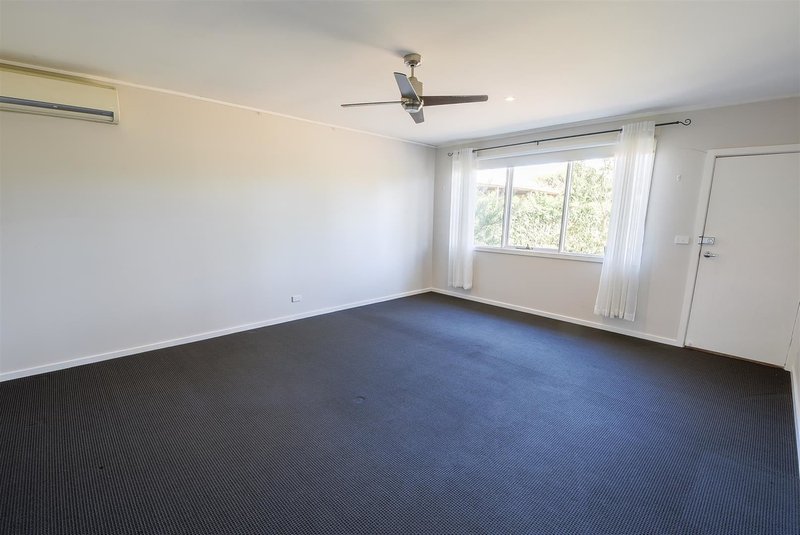 Photo - 2/32 Dollar Avenue, Horsham VIC 3400 - Image 6