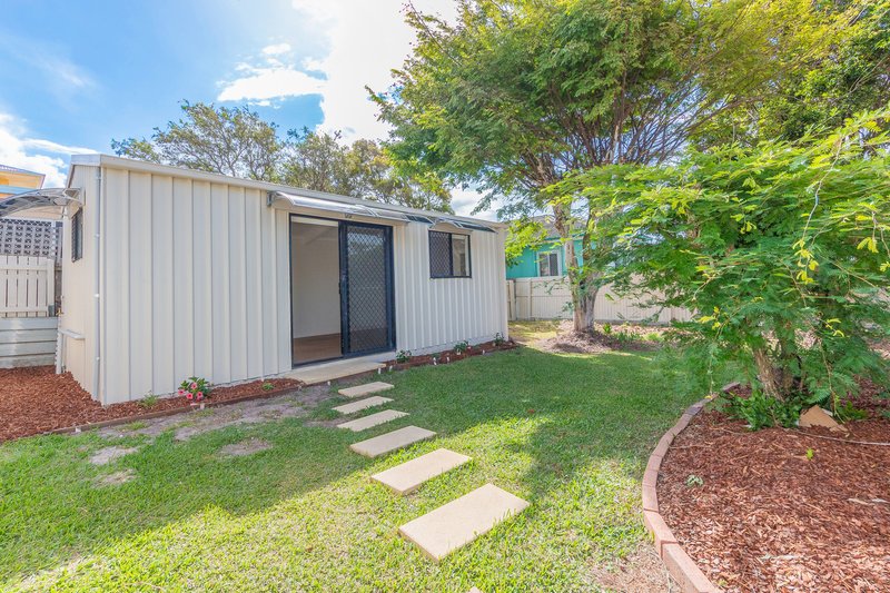 Photo - 2/32 Donkin Street, Scarborough QLD 4020 - Image 1