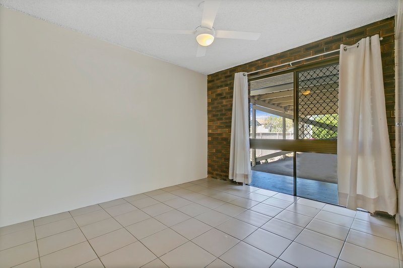 Photo - 2/32 Goonawarra Drive, Mooloolaba QLD 4557 - Image 9