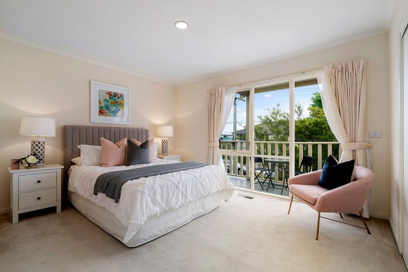 Photo - 2/32 Hobart Road, Murrumbeena VIC 3163 - Image 6