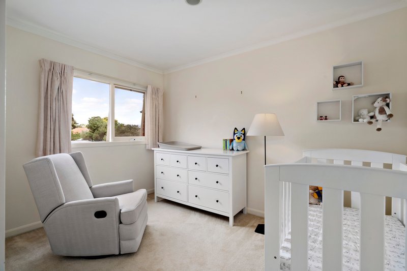 Photo - 2/32 Hobart Road, Murrumbeena VIC 3163 - Image 7