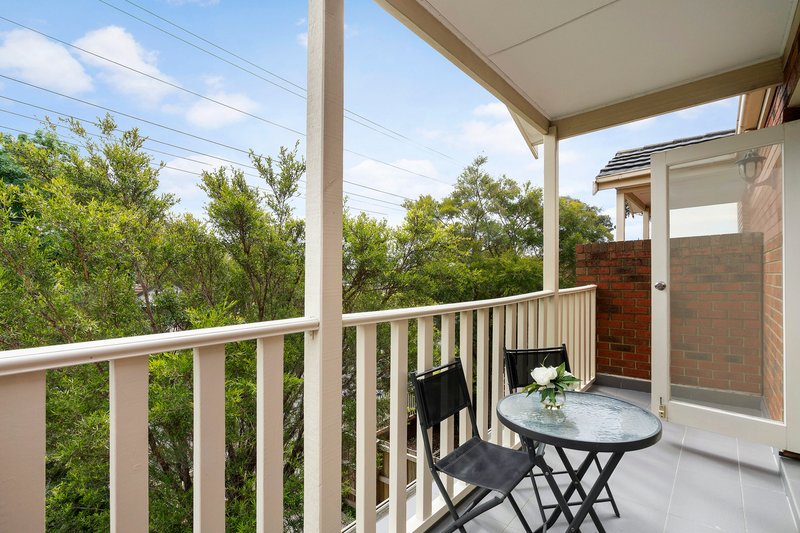 Photo - 2/32 Hobart Road, Murrumbeena VIC 3163 - Image 10