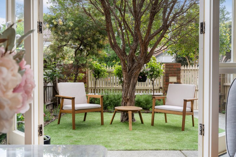 Photo - 2/32 Hobart Road, Murrumbeena VIC 3163 - Image 11