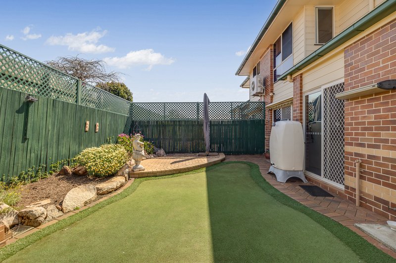 Photo - 2/32 Jull Drive, Centenary Heights QLD 4350 - Image 11