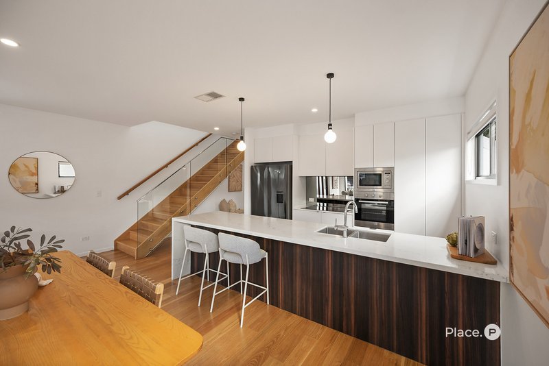Photo - 2/32 Mcdonald Street, Hawthorne QLD 4171 - Image 9