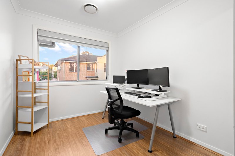 Photo - 2/32 Robert Street, Penrith NSW 2750 - Image 6