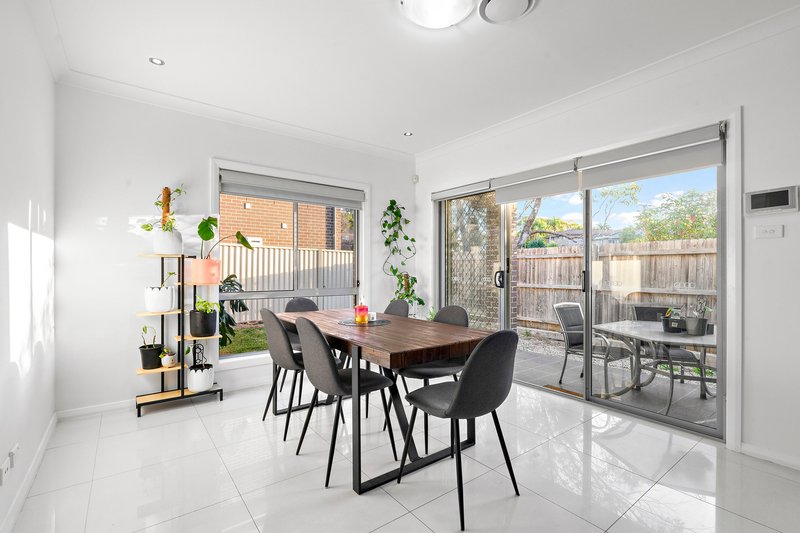 Photo - 2/32 Robert Street, Penrith NSW 2750 - Image 8