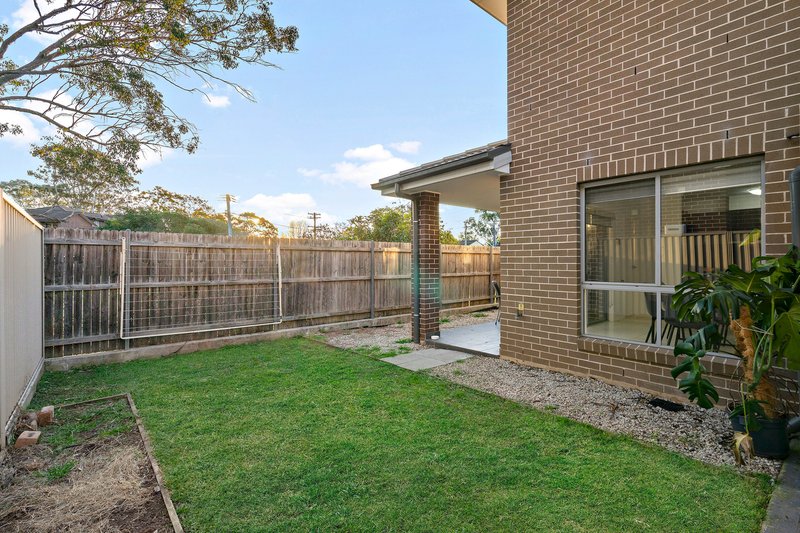 Photo - 2/32 Robert Street, Penrith NSW 2750 - Image 11