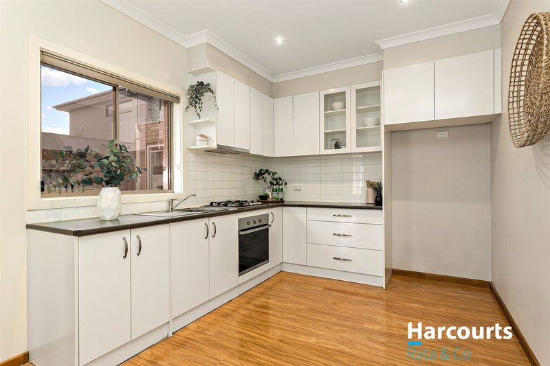 Photo - 2/32 Spring Street, Thomastown VIC 3074 - Image 5