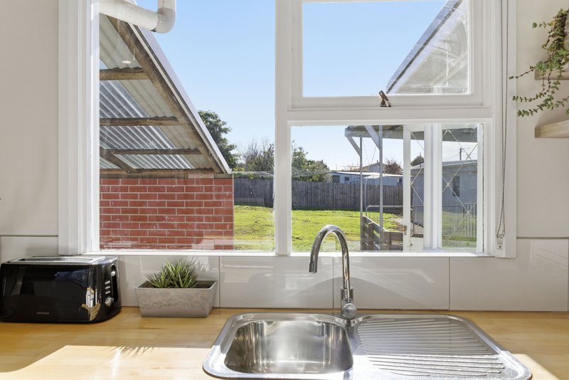 Photo - 232 Steele Street, Devonport TAS 7310 - Image 4