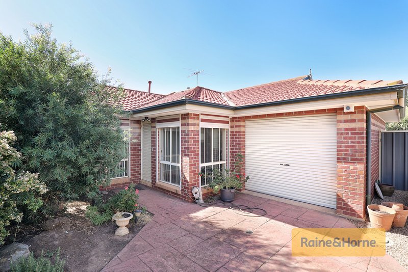 2/32 Toolern Street, Melton South VIC 3338