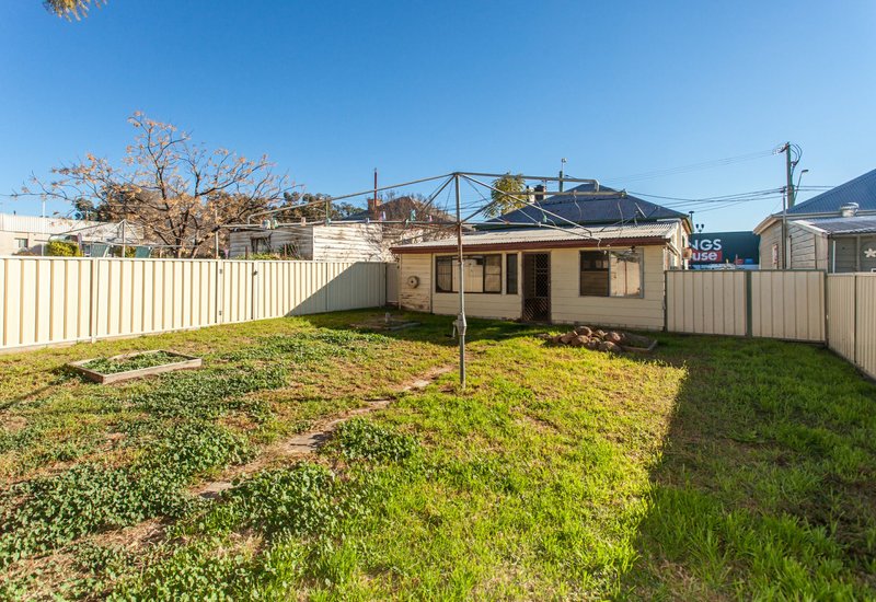 Photo - 232 Vincent Street, Cessnock NSW 2325 - Image 10