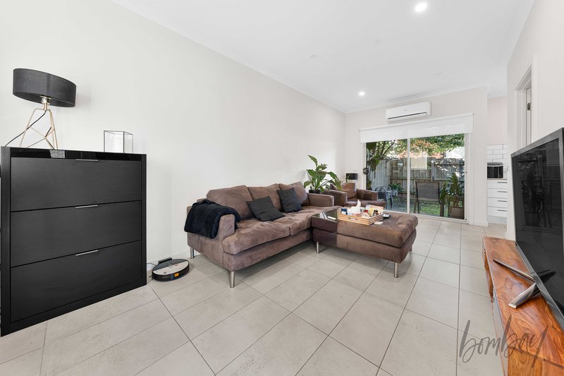 Photo - 2/32 William Street, Lalor VIC 3075 - Image 3
