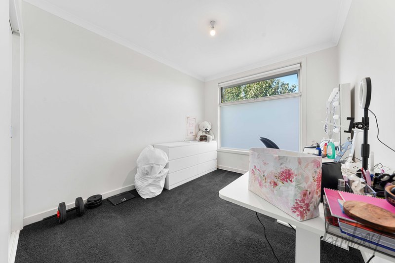 Photo - 2/32 William Street, Lalor VIC 3075 - Image 7