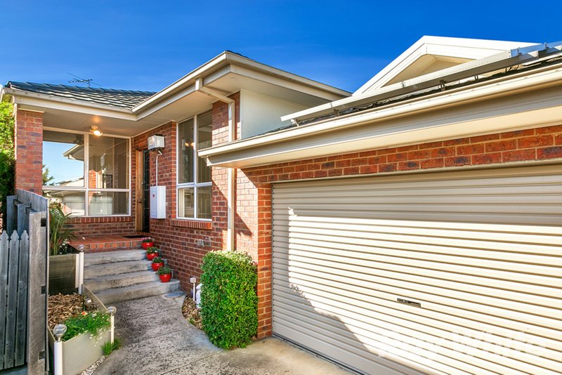 Photo - 2/32 Wilson Road, Glen Waverley VIC 3150 - Image 5