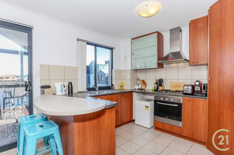 Photo - 23/206 Mary Street, Halls Head WA 6210 - Image 5