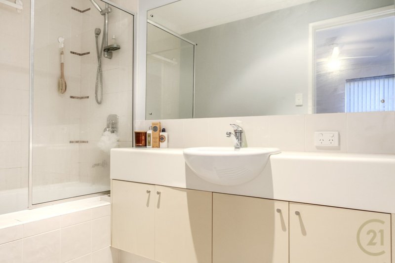 Photo - 23/206 Mary Street, Halls Head WA 6210 - Image 7