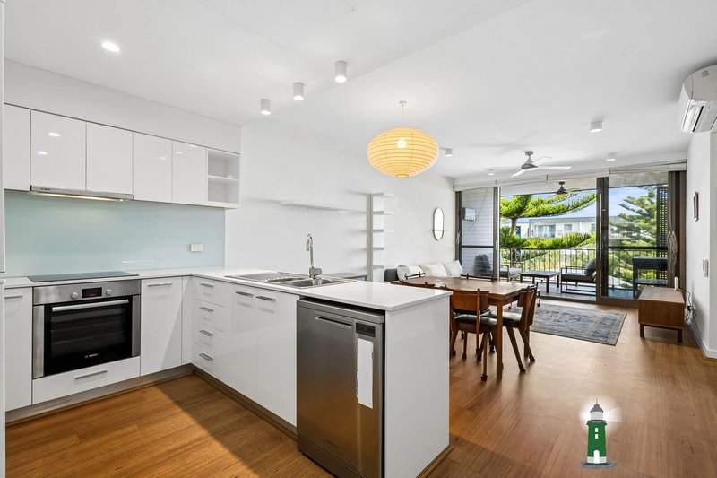 Photo - 23/22 Heirisson Way, North Coogee WA 6163 - Image 2