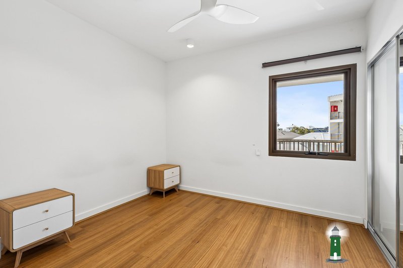 Photo - 23/22 Heirisson Way, North Coogee WA 6163 - Image 13