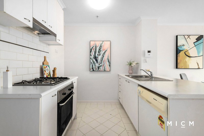 Photo - 232/416a St Kilda Road, Melbourne VIC 3004 - Image 4