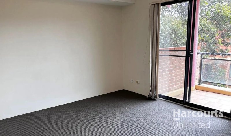 Photo - 23/25-27 Kildare Road, Blacktown NSW 2148 - Image 5