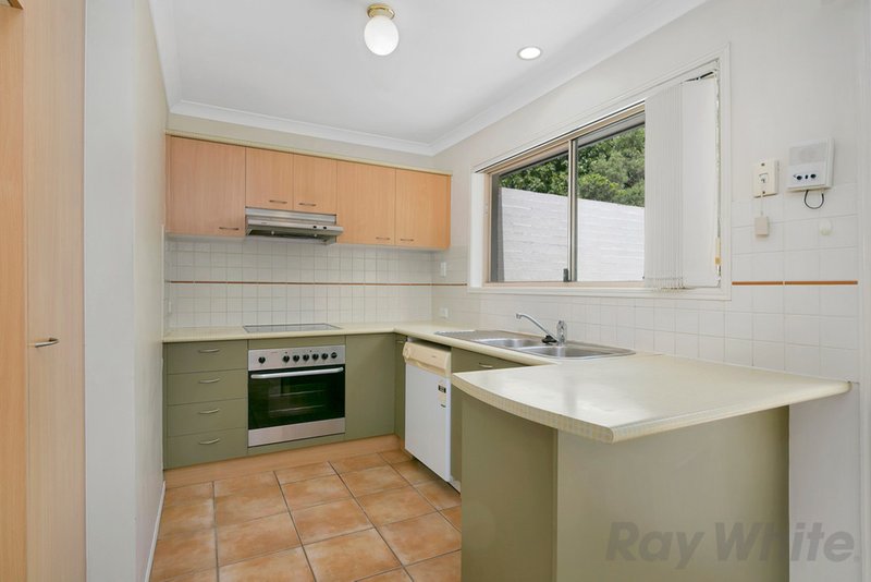 Photo - 23/25 Buckingham Place, Eight Mile Plains QLD 4113 - Image 2