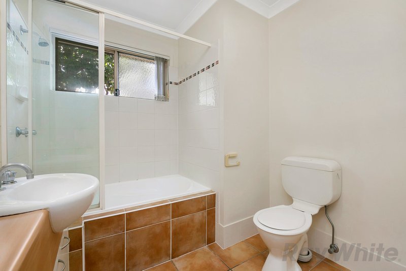 Photo - 23/25 Buckingham Place, Eight Mile Plains QLD 4113 - Image 4