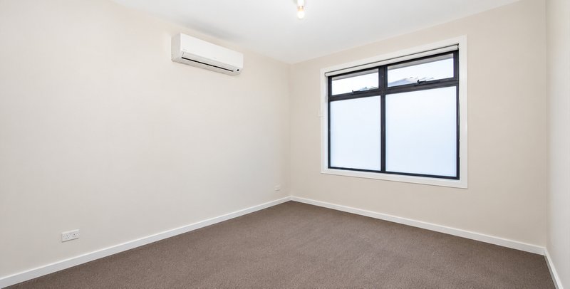 Photo - 2/325 Camp Road, Broadmeadows VIC 3047 - Image 8