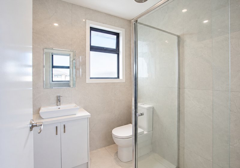 Photo - 2/325 Camp Road, Broadmeadows VIC 3047 - Image 9