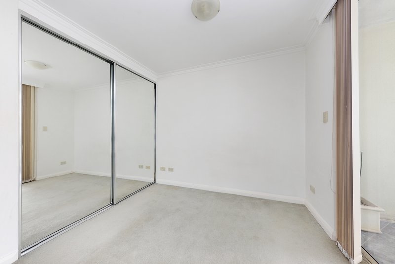 Photo - 23/257 Oxford Street, Bondi Junction NSW 2022 - Image 2