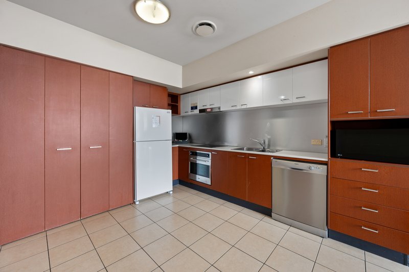 Photo - 2326/23 Ferny Avenue, Surfers Paradise QLD 4217 - Image 9