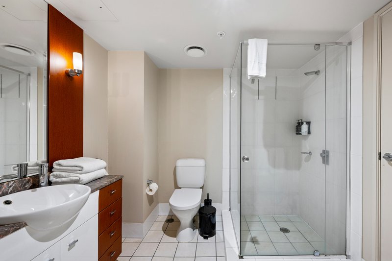 Photo - 2326/23 Ferny Avenue, Surfers Paradise QLD 4217 - Image 14
