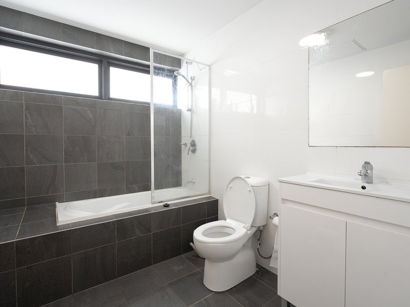 Photo - 23/29-31 Goulburn Street, Liverpool NSW 2170 - Image 6