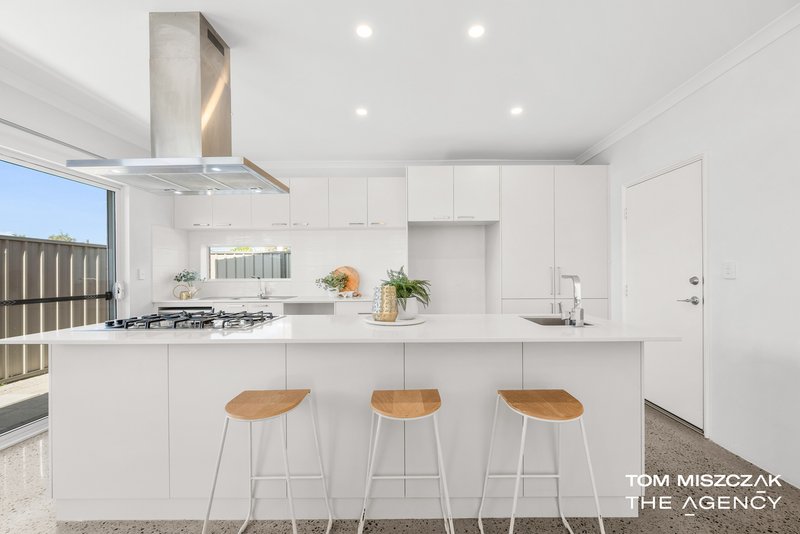 Photo - 232B George Street, Queens Park WA 6107 - Image 5