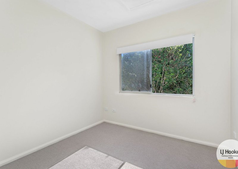 Photo - 2/33-37 Emerald Drive, Diamond Beach NSW 2430 - Image 9