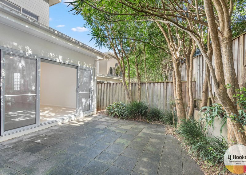 Photo - 2/33-37 Emerald Drive, Diamond Beach NSW 2430 - Image 12