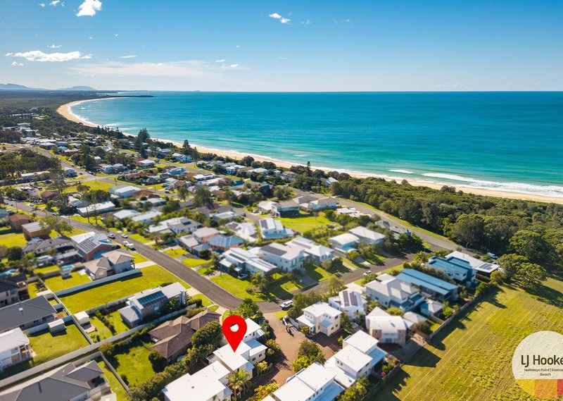 Photo - 2/33-37 Emerald Drive, Diamond Beach NSW 2430 - Image 17