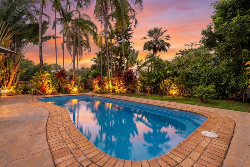 Photo - 2/33-37 Trinity Beach Road, Trinity Beach QLD 4879 - Image 1