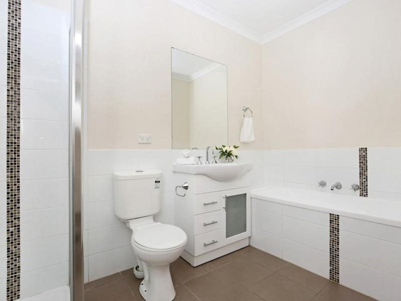 Photo - 2/33 Ashley Street, Reservoir VIC 3073 - Image 7