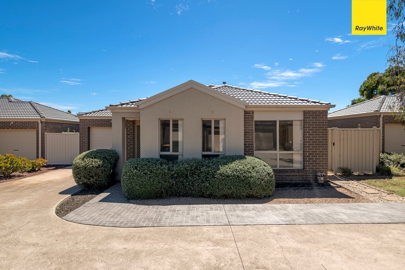 Photo - 23/3 Austin Place, Melton South VIC 3338 - Image 1