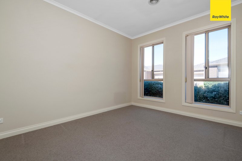 Photo - 23/3 Austin Place, Melton South VIC 3338 - Image 3